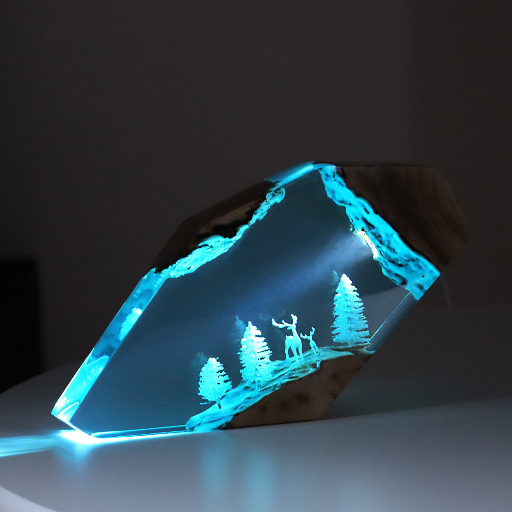 Crafting Resin - Orman Perisi Geyiği Masaüstü Sanatı Kişiselleştirilmiş